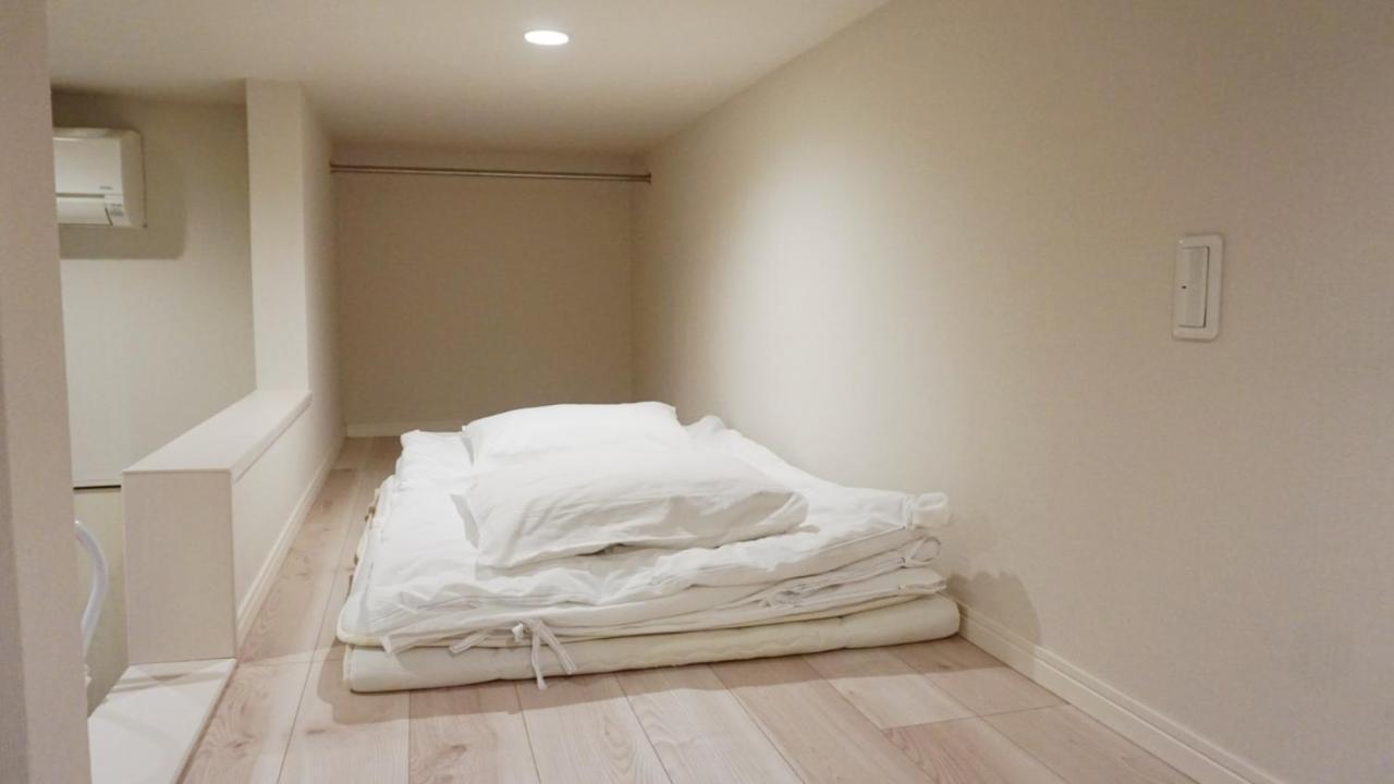 Ferienwohnung Trip Pod Yoshizuka B Fukuoka  Exterior foto