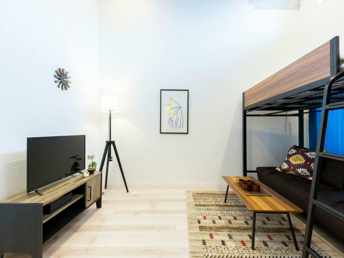 Ferienwohnung Trip Pod Yoshizuka B Fukuoka  Exterior foto
